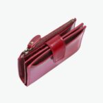 portefeuille rouge en cuir à languette et zip femme.