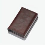 mini portefeuille en cuir synthétique rouge et métal