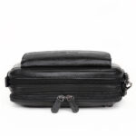 Pochette homme en cuir, sacoche a main homme, pochette homme luxe, chabrand sacoche homme, chambrand, saccoche chabrand sacoche chabrand amazon, saccoche lancaster, baizenville sac homme, sac de poignet homme, trousse zippée homme, pochette lacoste noir
